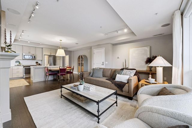 3970 Wooddale Avenue S 201D, Saint Louis Park, MN 55416