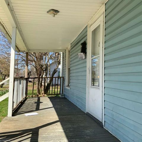 845 E Devonshire Street, Winston-salem, NC 27103