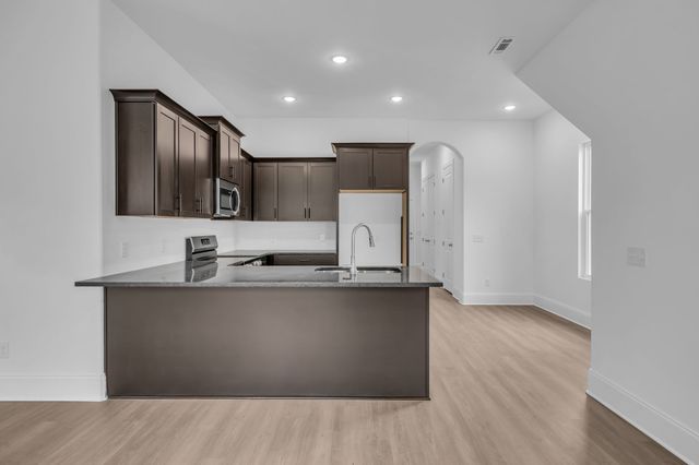 1105 Freeboard Alley, La Vergne, TN 37086