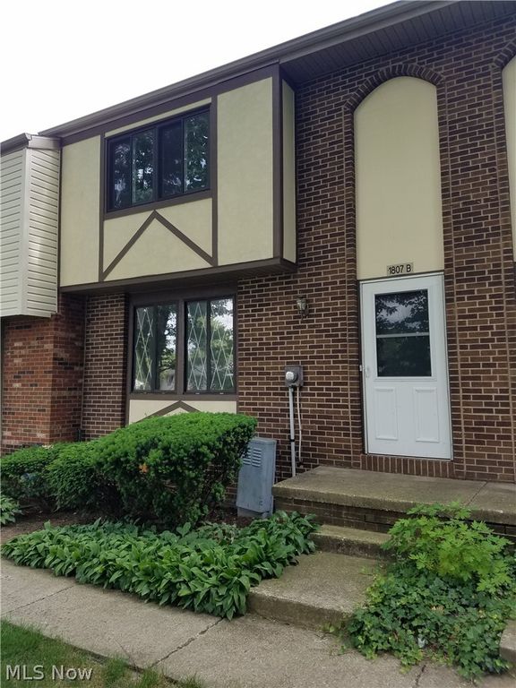 1807 Higby Drive, Stow, OH 44224