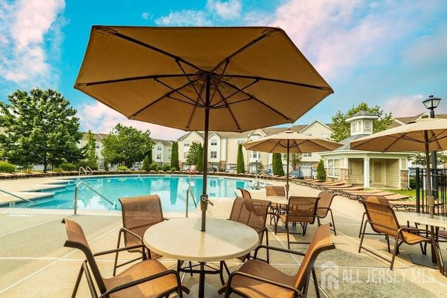 356 Samuel Circle, Parlin, NJ 08859