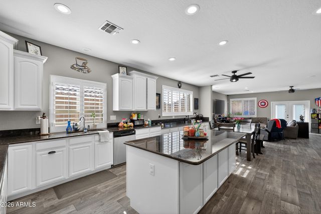 2522 E Ridge Creek Road, Phoenix, AZ 85024