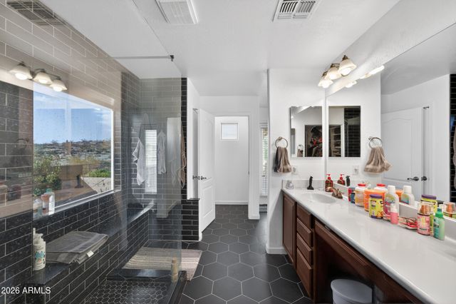 2522 E Ridge Creek Road, Phoenix, AZ 85024