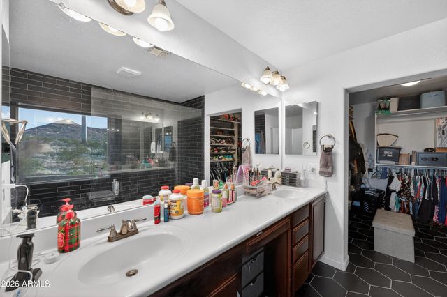 2522 E Ridge Creek Road, Phoenix, AZ 85024