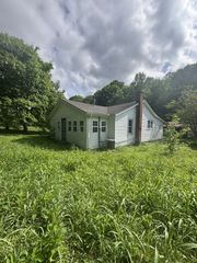 1501 Hatcher Hollow Rd, Mc Ewen, TN 37101