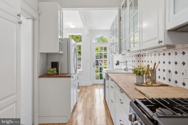 3811 GARFIELD NW, Washington, DC 20007
