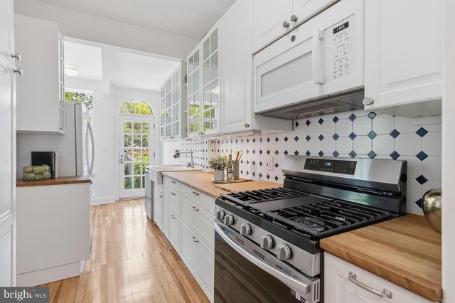3811 GARFIELD NW, Washington, DC 20007