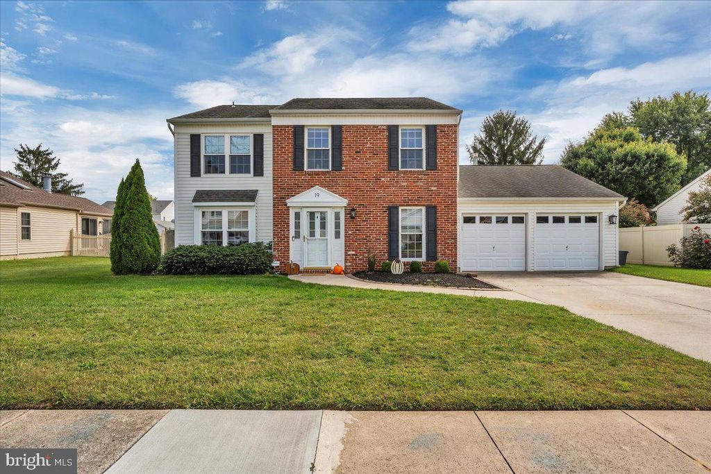 19 S MARS DR, Sewell, NJ 08080