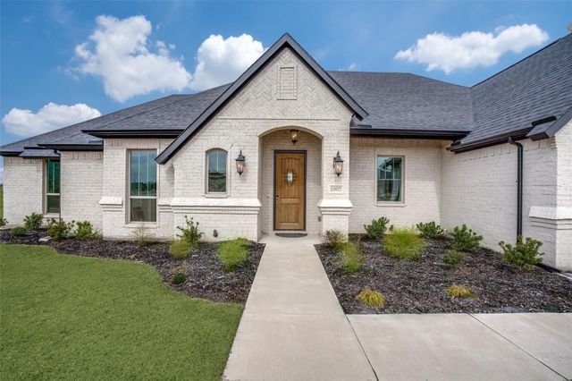 118 White Wing Court, Weatherford, TX 76088