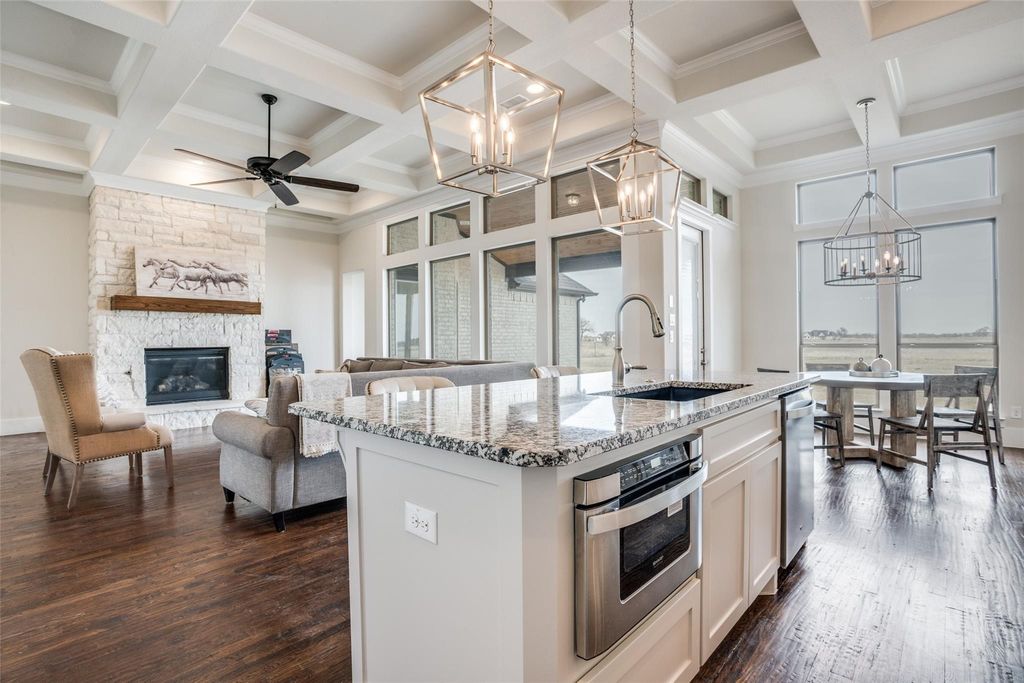 118 White Wing Court, Weatherford, TX 76088