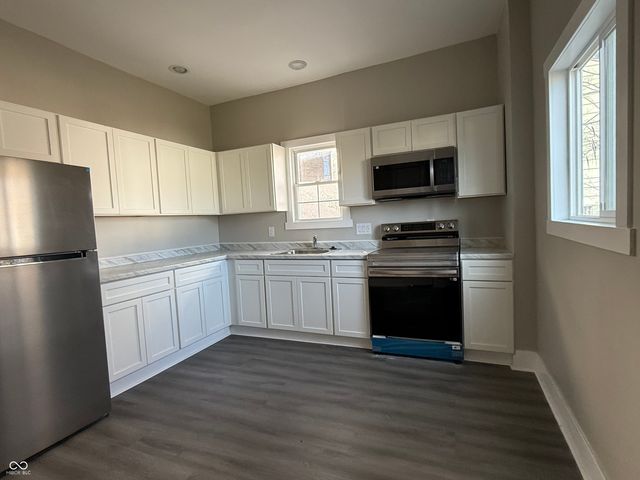 2421 N Capitol Avenue, Indianapolis, IN 46208