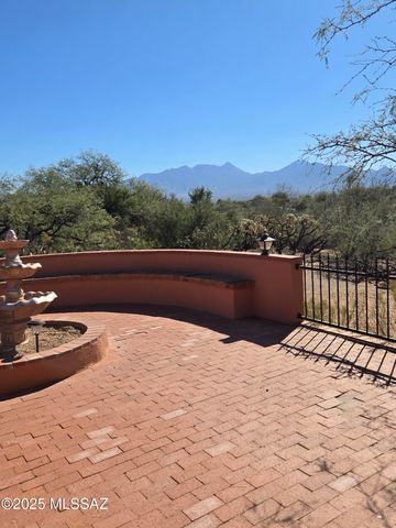 1593 S La Cañada Drive, Green Valley, AZ 85622