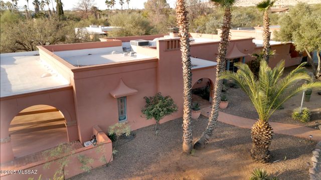 1593 S La Cañada Drive, Green Valley, AZ 85622