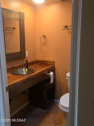 1593 S La Cañada Drive, Green Valley, AZ 85622