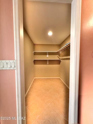 1593 S La Cañada Drive, Green Valley, AZ 85622