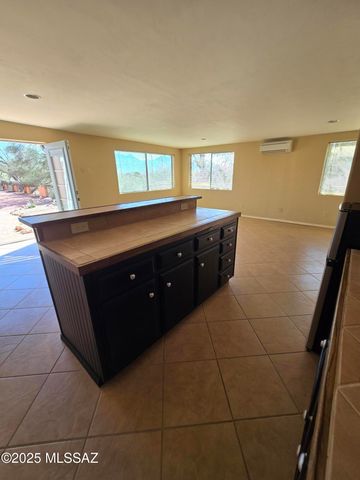 1593 S La Cañada Drive, Green Valley, AZ 85622