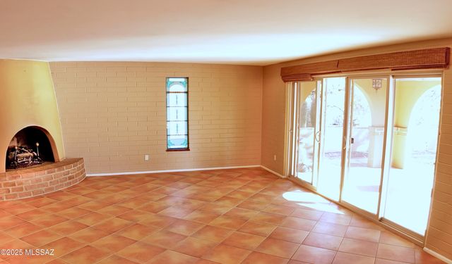 1593 S La Cañada Drive, Green Valley, AZ 85622