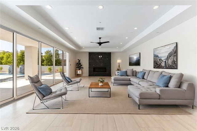 3423 Spanish Winds Court, Las Vegas, NV 89141