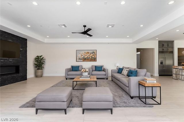 3423 Spanish Winds Court, Las Vegas, NV 89141