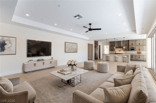 3423 Spanish Winds Court, Las Vegas, NV 89141