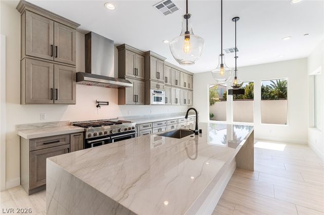 3423 Spanish Winds Court, Las Vegas, NV 89141