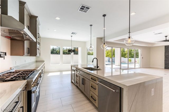 3423 Spanish Winds Court, Las Vegas, NV 89141