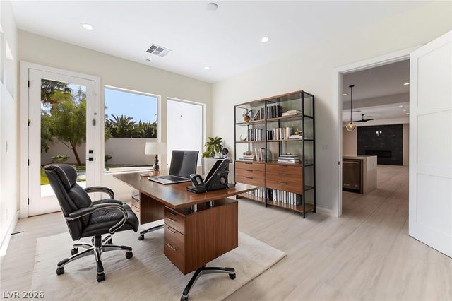3423 Spanish Winds Court, Las Vegas, NV 89141