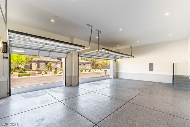 3423 Spanish Winds Court, Las Vegas, NV 89141