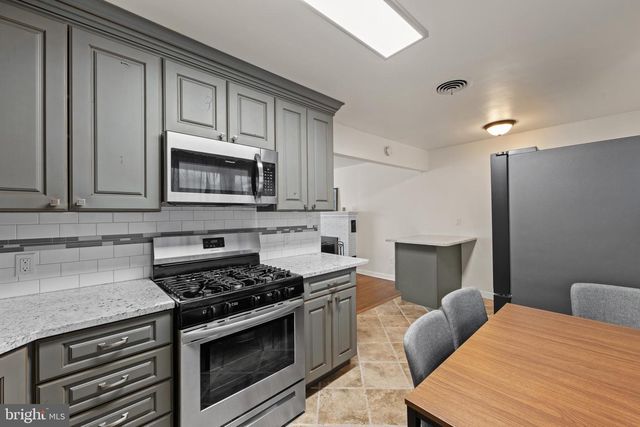 64 SPARKS AVE, Pennsville, NJ 08070