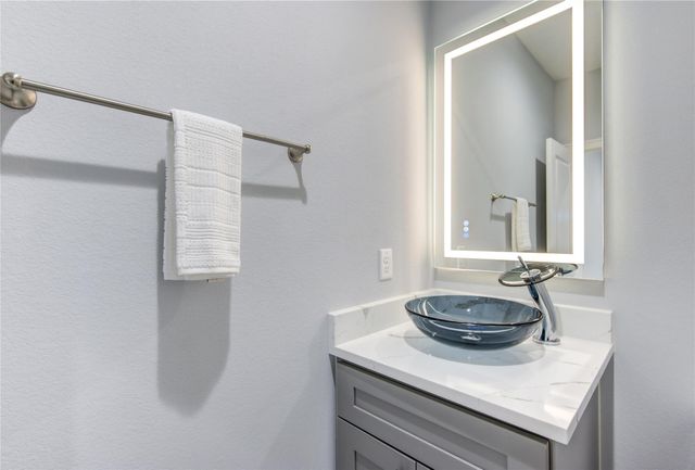 10021 Alfred Lane B, Houston, TX 77041