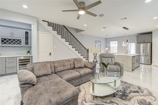 10021 Alfred Lane B, Houston, TX 77041