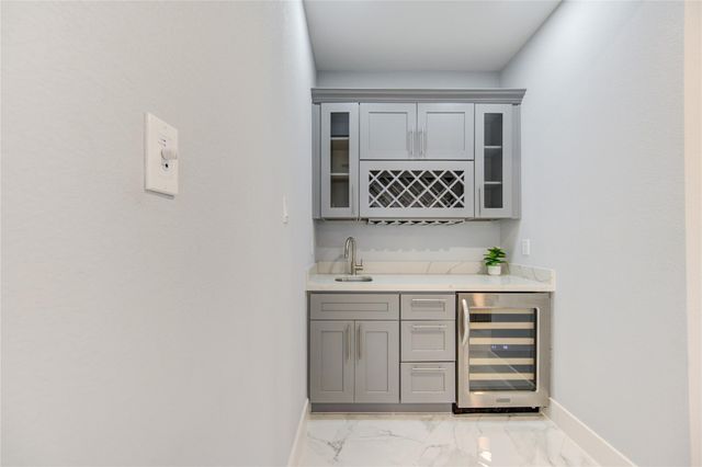 10021 Alfred Lane B, Houston, TX 77041