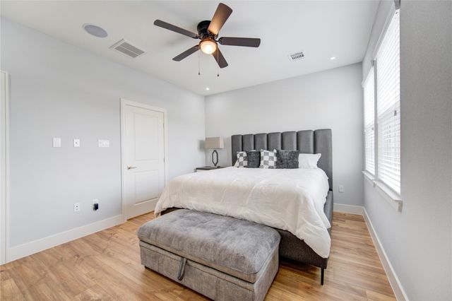 10021 Alfred Lane B, Houston, TX 77041