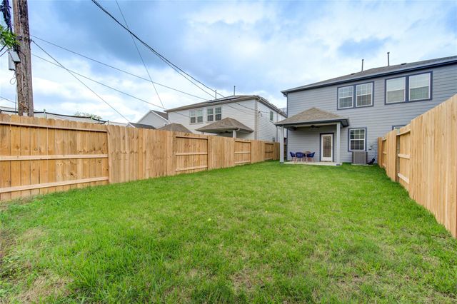 10021 Alfred Lane B, Houston, TX 77041