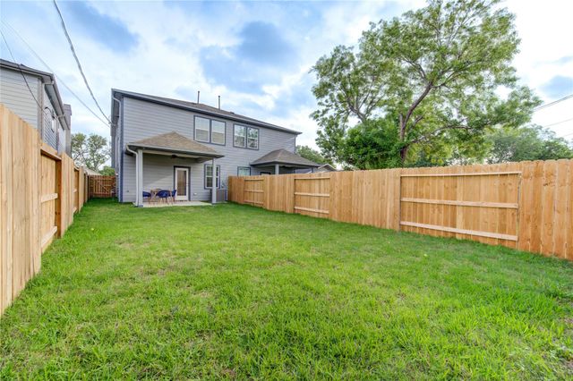 10021 Alfred Lane B, Houston, TX 77041