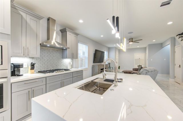 10021 Alfred Lane B, Houston, TX 77041