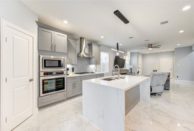 10021 Alfred Lane B, Houston, TX 77041