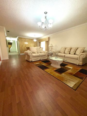 21785 Cypress Drive 46B, Boca Raton, FL 33433