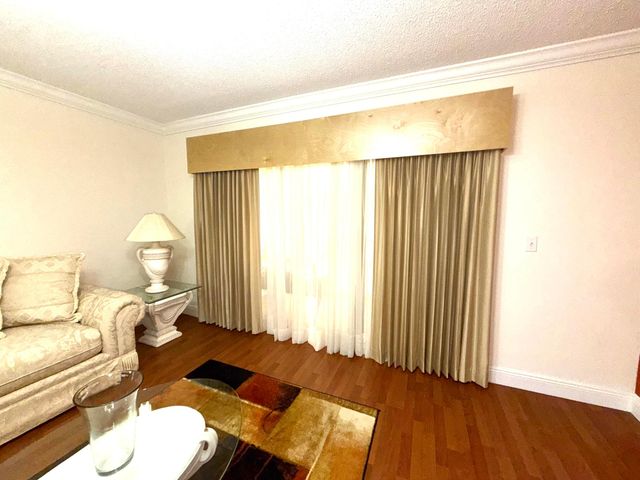 21785 Cypress Drive 46B, Boca Raton, FL 33433