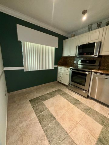 21785 Cypress Drive 46B, Boca Raton, FL 33433