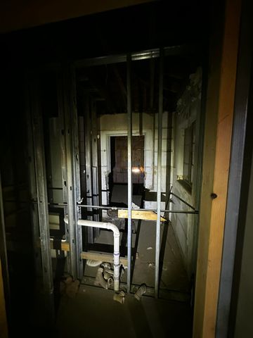 2206 Arno Street SE, Albuquerque, NM 87102