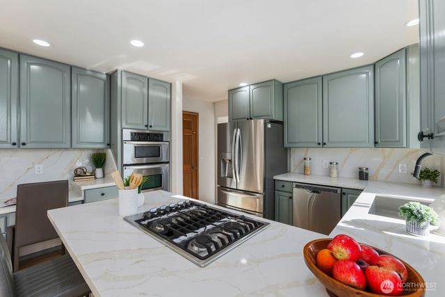 24517 145th Place SE, Kent, WA 98042