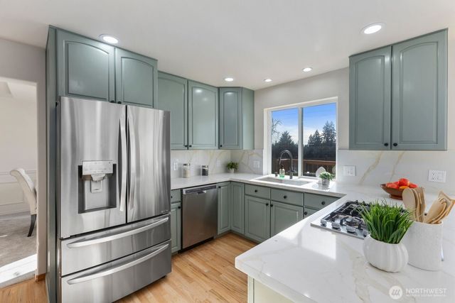 24517 145th Place SE, Kent, WA 98042