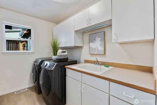 24517 145th Place SE, Kent, WA 98042