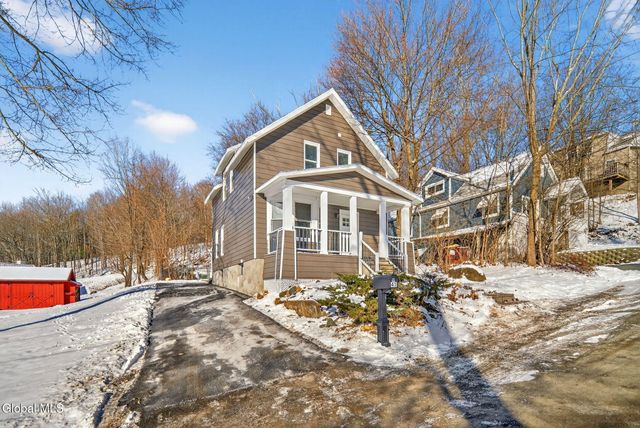 41 Atlantic Avenue, North Greenbush, NY 12198