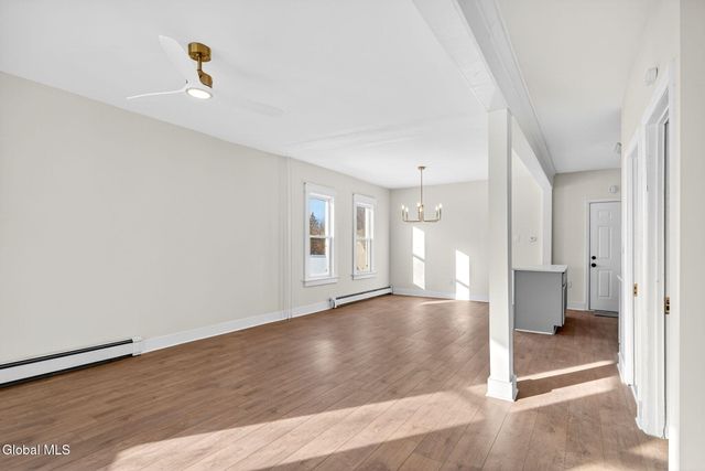 41 Atlantic Avenue, North Greenbush, NY 12198