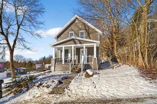 41 Atlantic Avenue, North Greenbush, NY 12198