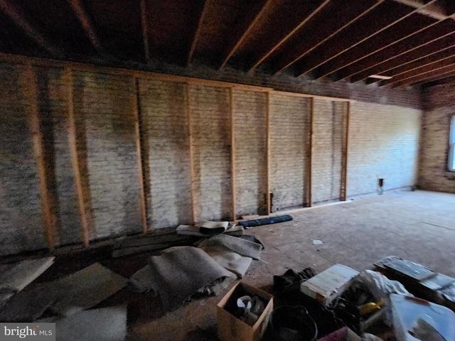 2520 W FAYETTE ST, Baltimore, MD 21223