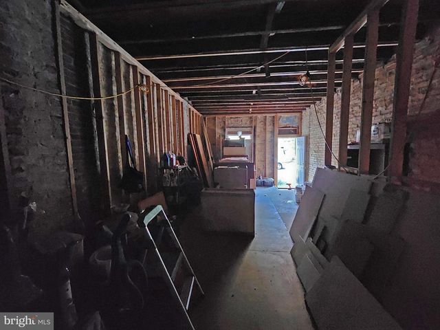 2520 W FAYETTE ST, Baltimore, MD 21223