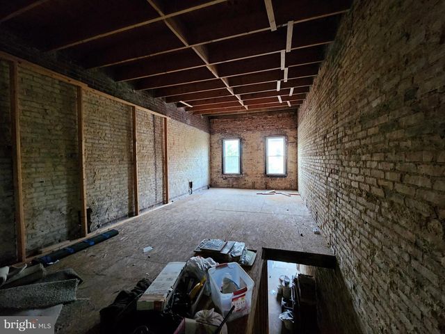 2520 W FAYETTE ST, Baltimore, MD 21223